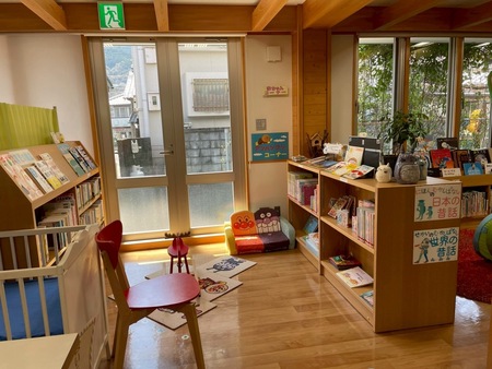 越知町立本の森図書館